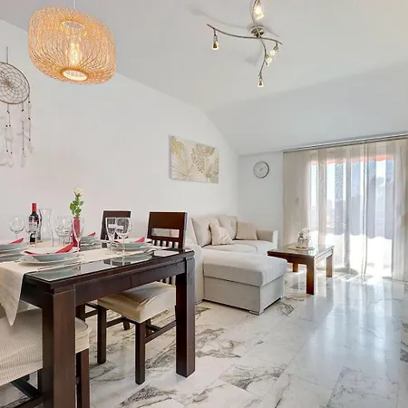 Appartement Floor Park With Parking *