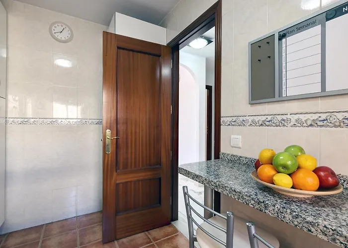 Floor Park With Parking *