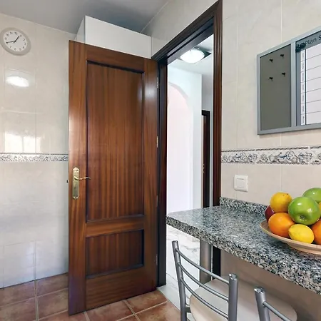 Floor Park With Parking *