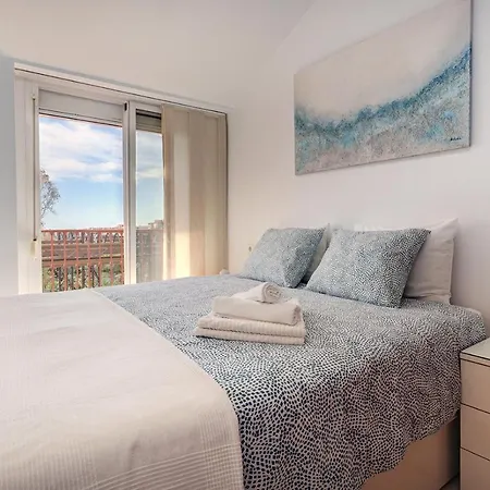 Апартаменты Floor Park With Parking *