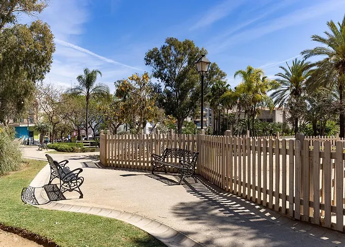 Floor Park With Parking Apartment *